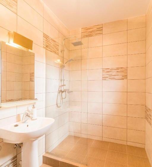 مبيت وإفطار Pensiunea Agroturisticā Lukács Panzió