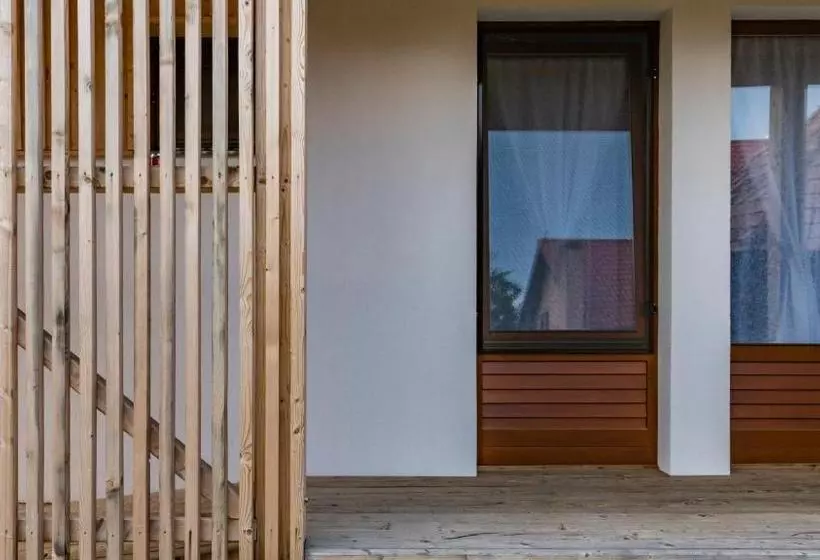 Aamiaismajoitus (B&B) Pensiunea Agroturisticā Lukács Panzió