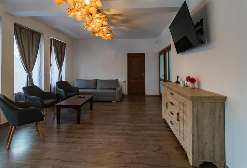 مبيت وإفطار Pensiunea Agroturisticā Lukács Panzió