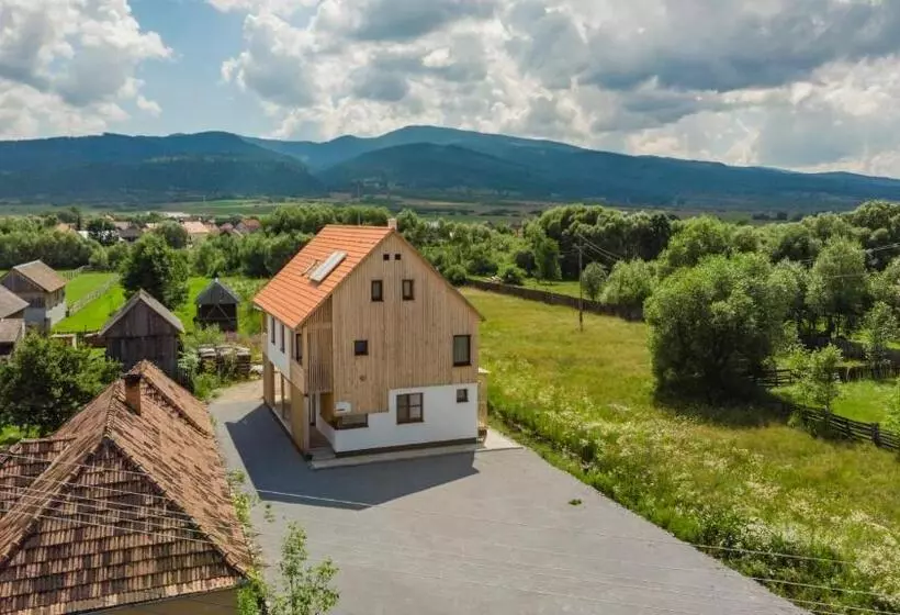 Aamiaismajoitus (B&B) Pensiunea Agroturisticā Lukács Panzió