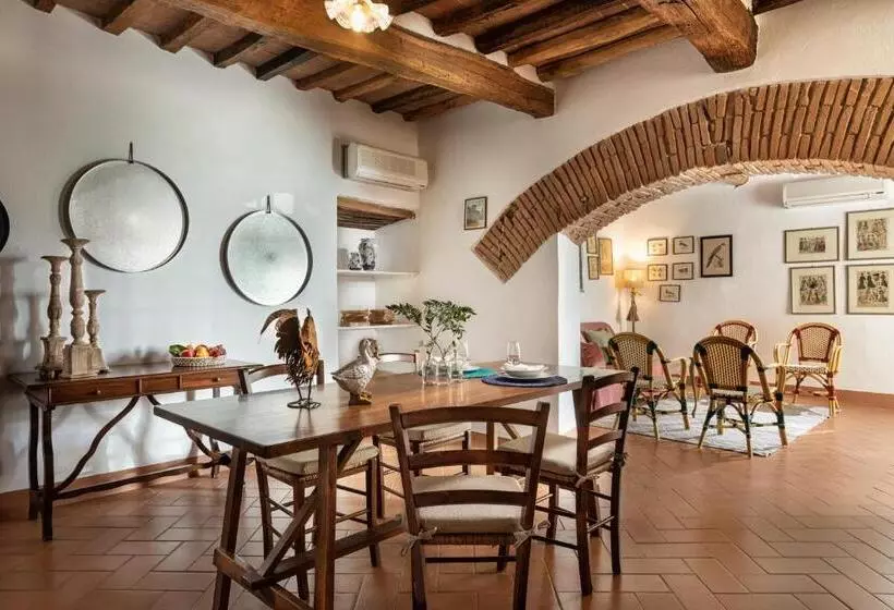 ホテル Agriturismo La Papessa   Fattoria Montecchio