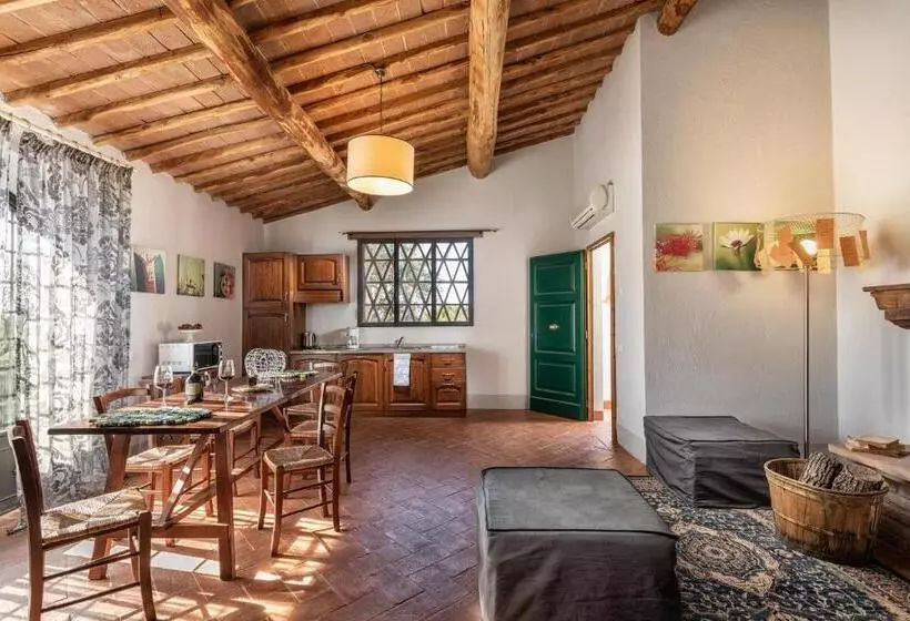 ホテル Agriturismo La Papessa   Fattoria Montecchio