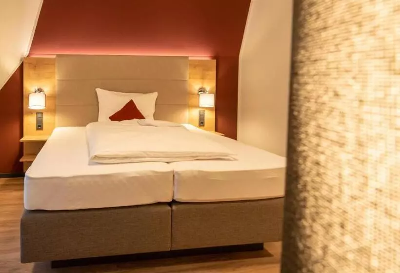 Hotelli Landgasthaus Standenhof