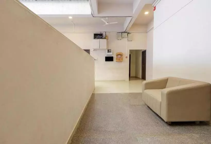 Fabhotel Rajmandir