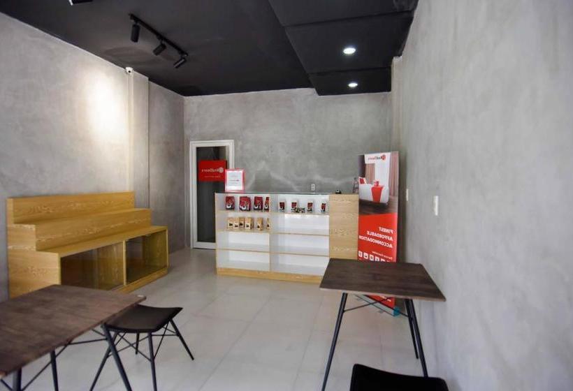 בית מלון כפרי Reddoorz Hostel Syariah @ Peunayong Banda Aceh