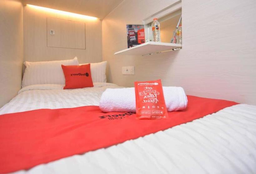 בית מלון כפרי Reddoorz Hostel Syariah @ Peunayong Banda Aceh