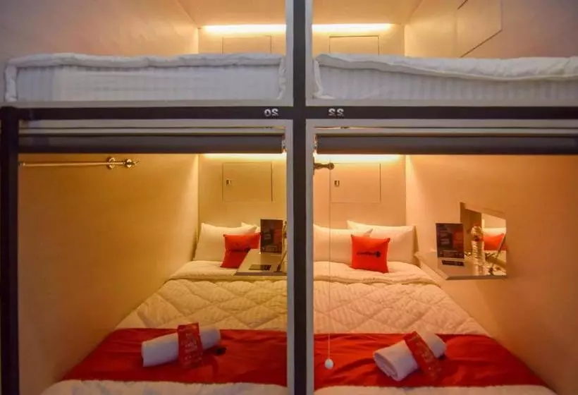 ホテル Reddoorz Hostel Syariah @ Peunayong Banda Aceh