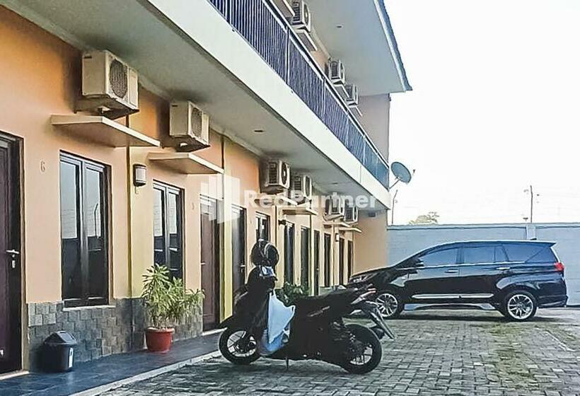 פנסיון Ardico Residence Syariah Mitra Reddoorz