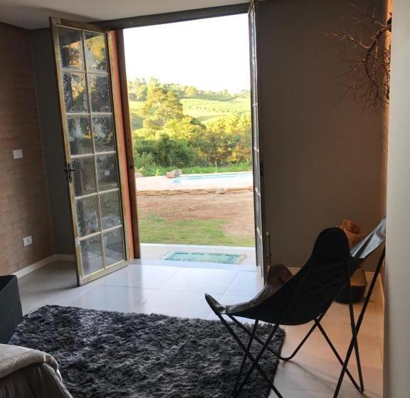 Pensão Rancho Dos Pássaros Amarelos