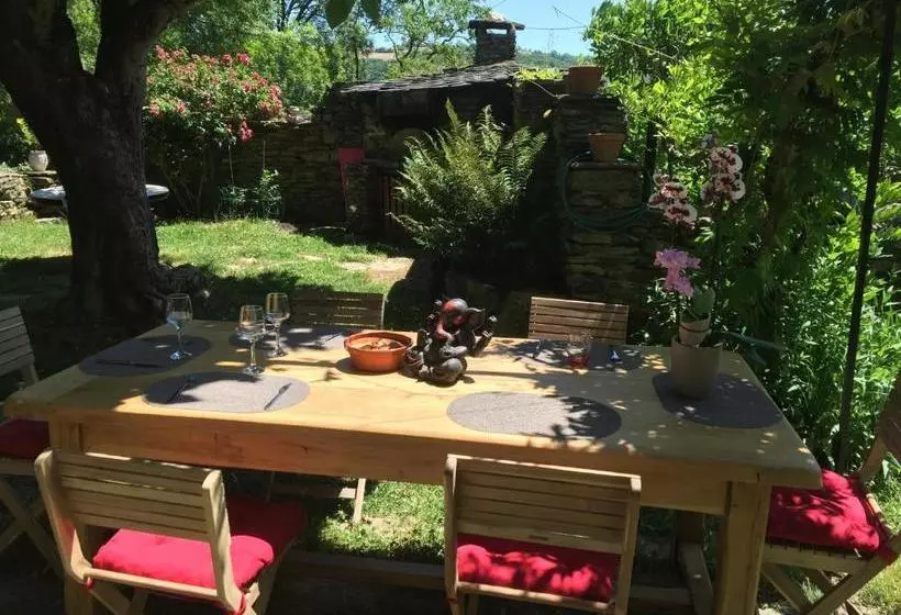 Majatalo Shanti Nilayam