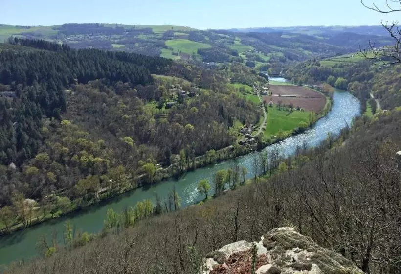 Majatalo Shanti Nilayam