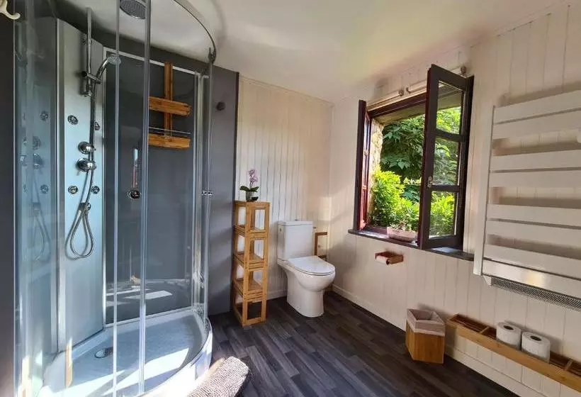 Majatalo Shanti Nilayam