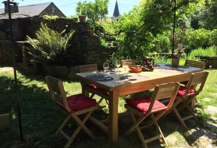 Majatalo Shanti Nilayam