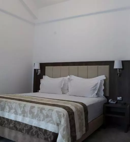 Lomakeskus Mcpietroasa