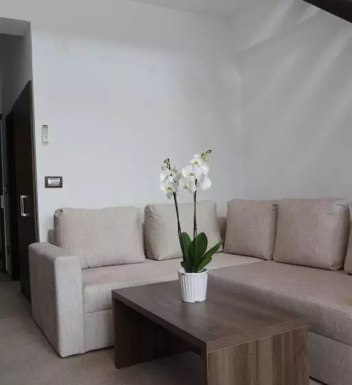 Lomakeskus Mcpietroasa