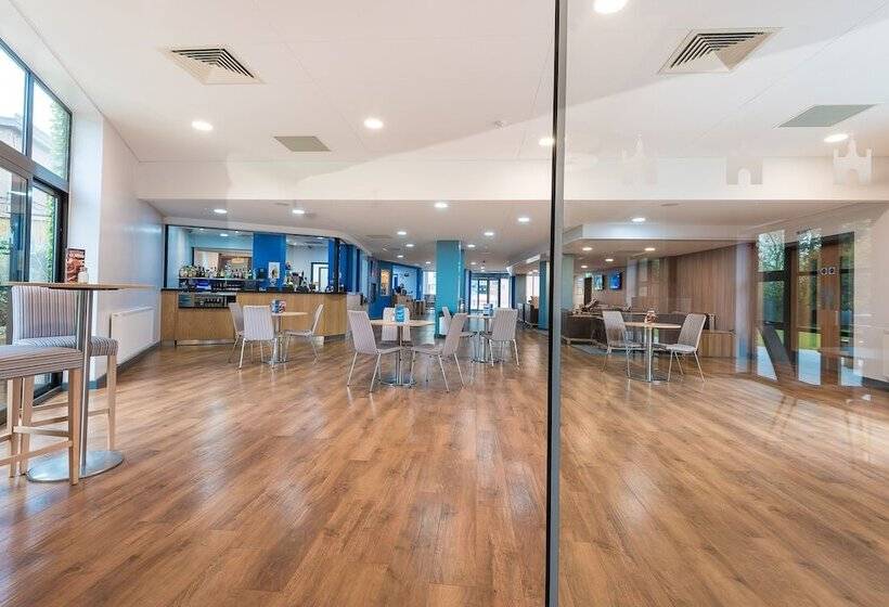 ベッドアンドブレックファースト Lilleshall House & Gardens And Lilleshall National Sports Centre