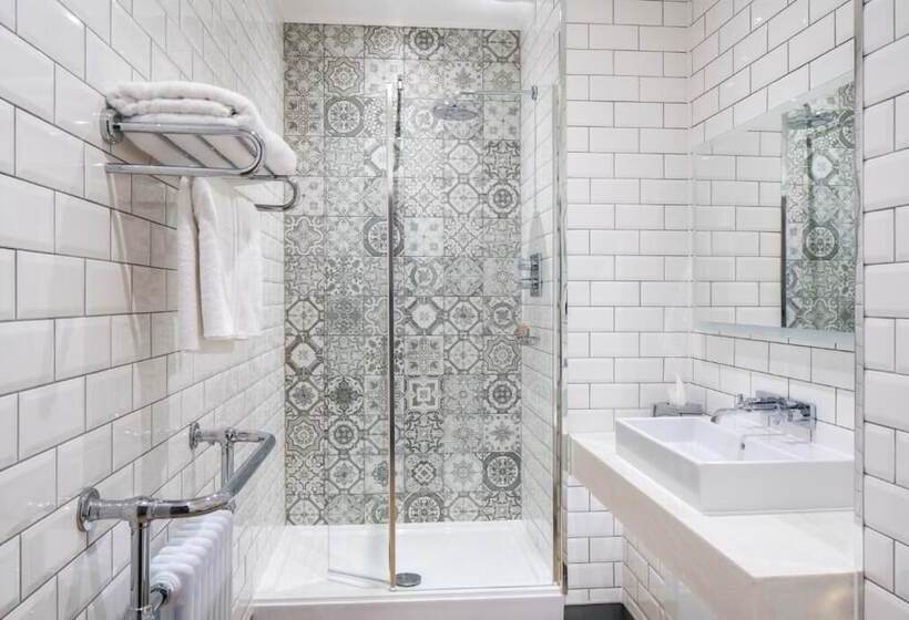 ベッドアンドブレックファースト Lilleshall House & Gardens And Lilleshall National Sports Centre