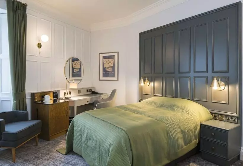 צימר Lilleshall House & Gardens And Lilleshall National Sports Centre