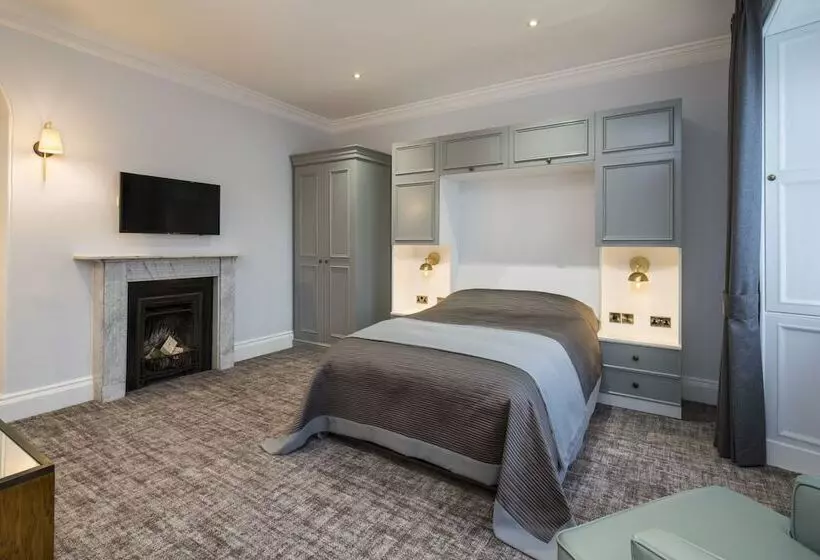 צימר Lilleshall House & Gardens And Lilleshall National Sports Centre