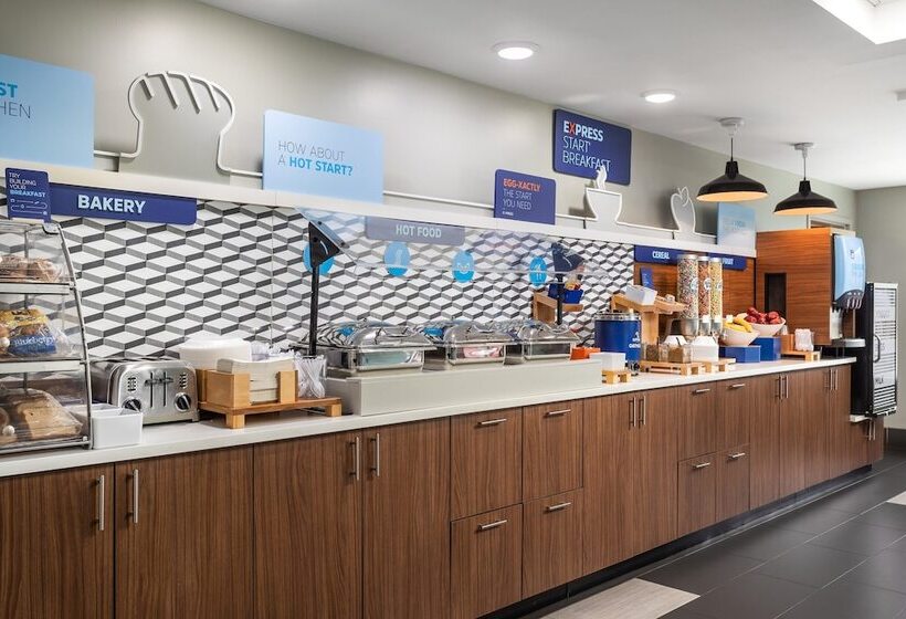 Holiday Inn Express Hotel & Suites Chattanooga Lookout Mountain, An Ihg