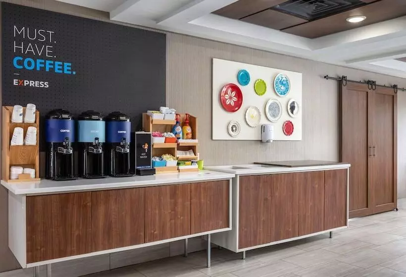 Holiday Inn Express Hotel & Suites Chattanooga Lookout Mountain, An Ihg