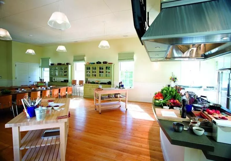 Отель Cavallo Point