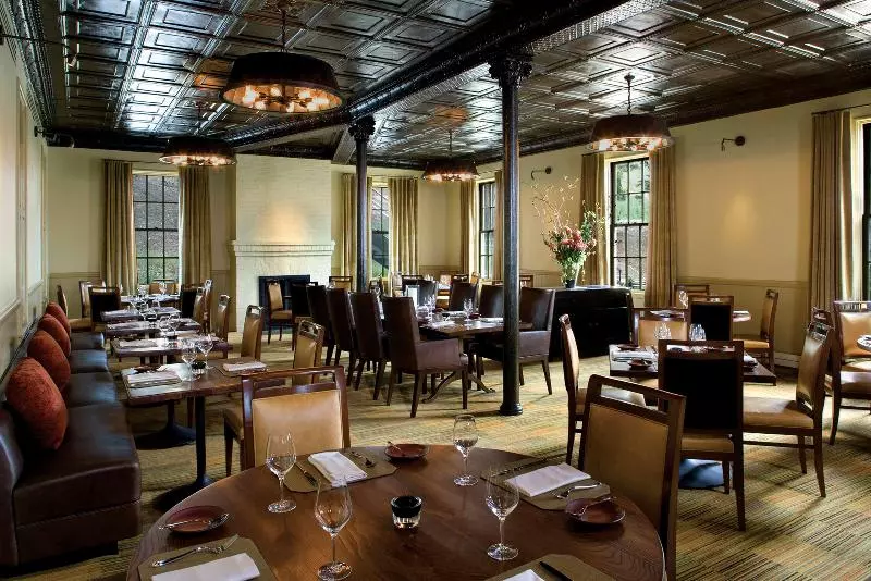 Отель Cavallo Point