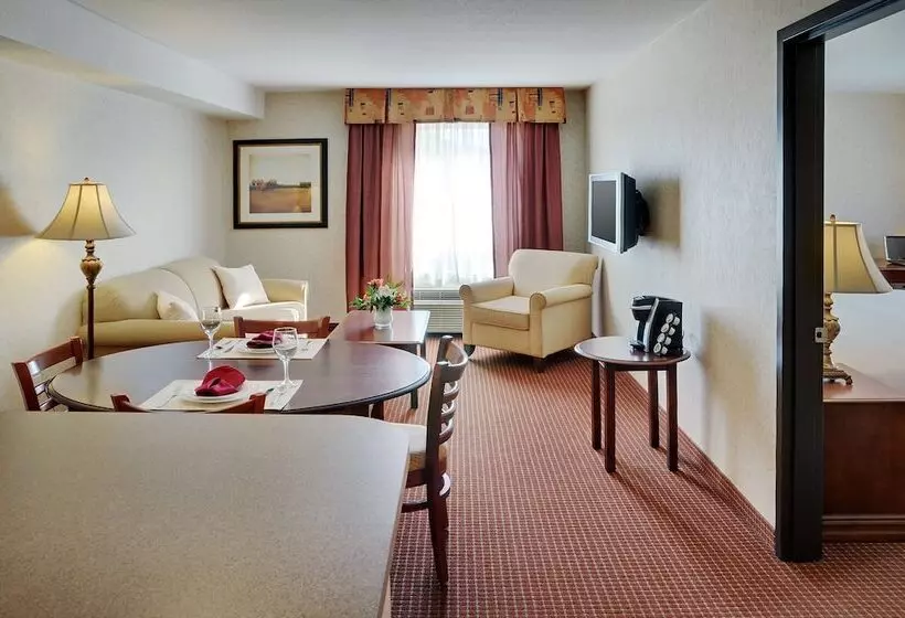 Coast Grimshaw Hotel & Suites