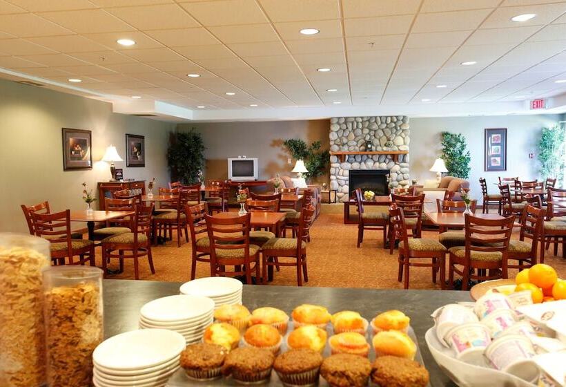 Coast Grimshaw Hotel & Suites