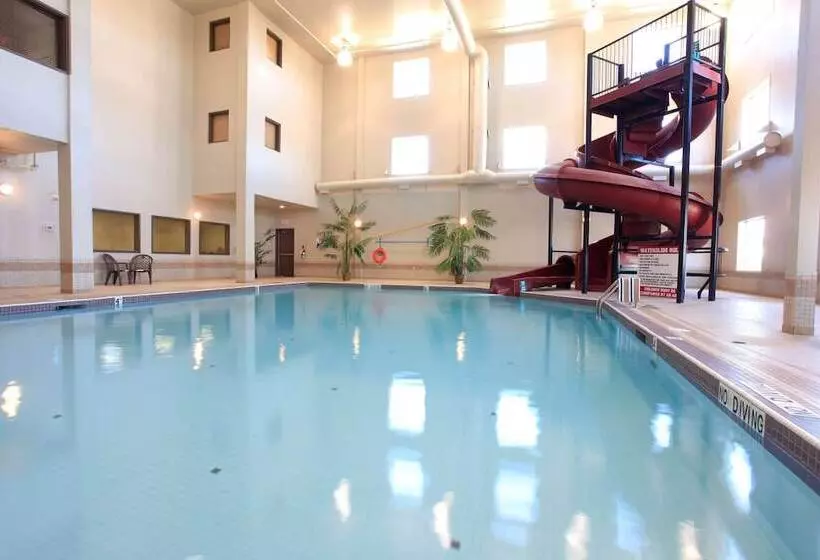 Coast Grimshaw Hotel & Suites