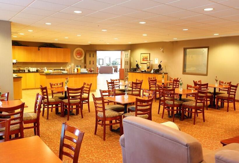 Coast Grimshaw Hotel & Suites