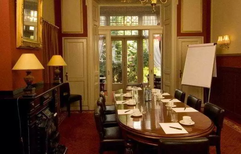 בית מלון כפרי Fidder  Patrick S Whisky Bar