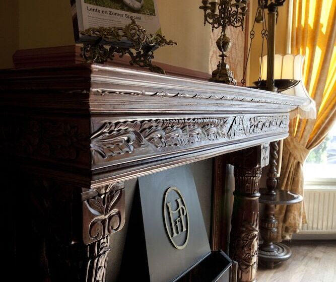 בית מלון כפרי Fidder Patrick S Whisky Bar