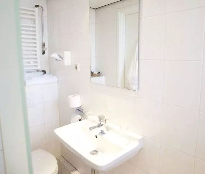 בית מלון כפרי Fidder  Patrick S Whisky Bar