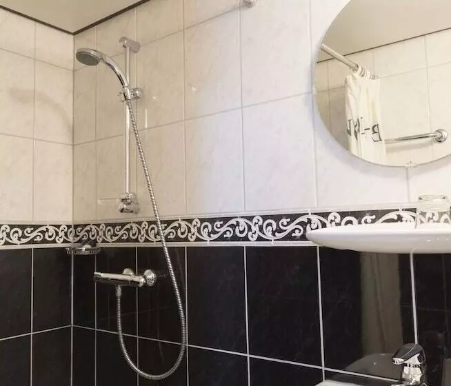 בית מלון כפרי Fidder  Patrick S Whisky Bar