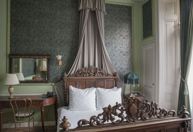 בית מלון כפרי Fidder Patrick S Whisky Bar