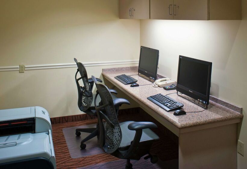 בית מלון כפרי Hilton Garden Inn Allentown Bethlehem Airport