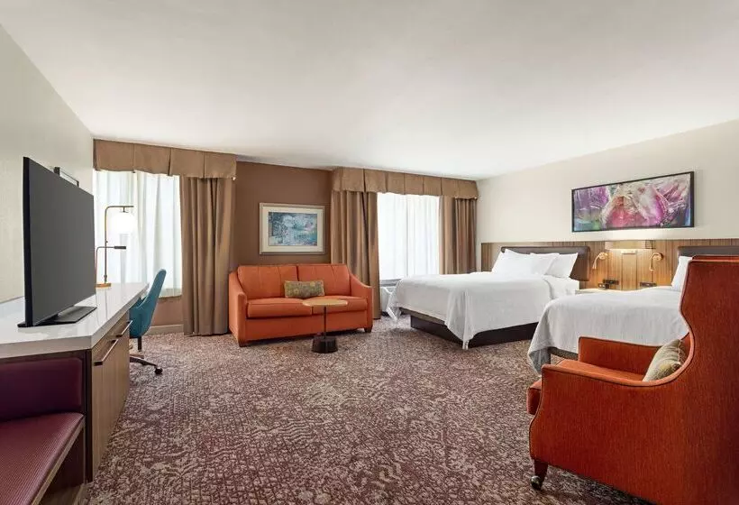 هتل Hilton Garden Inn Allentown Bethlehem Airport