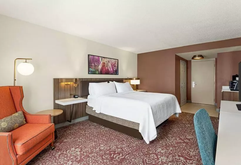 هتل Hilton Garden Inn Allentown Bethlehem Airport