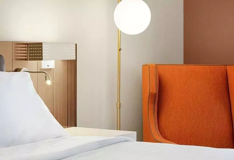 هتل Hilton Garden Inn Allentown Bethlehem Airport