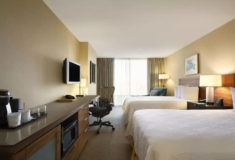 هتل Hilton Garden Inn Baltimore Inner Harbor