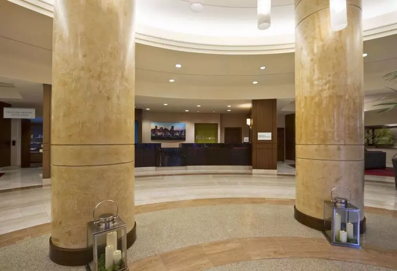 هتل Hilton Garden Inn Baltimore Inner Harbor