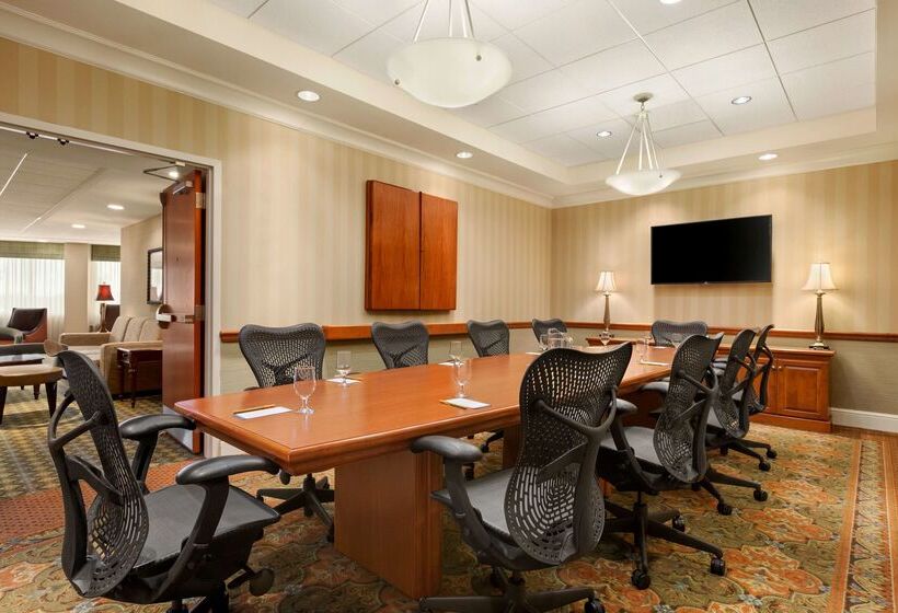 Отель Hilton Garden Inn Solomons