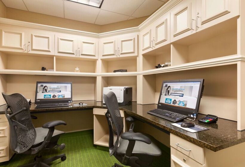 Отель Hilton Garden Inn Solomons