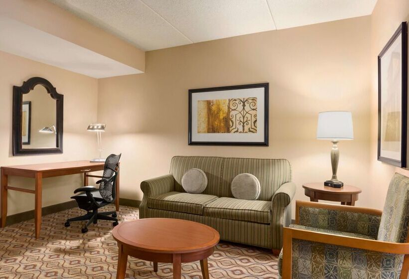 Отель Hilton Garden Inn Solomons