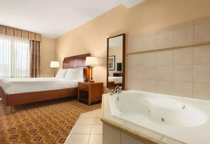 فندق Hilton Garden Inn Solomons
