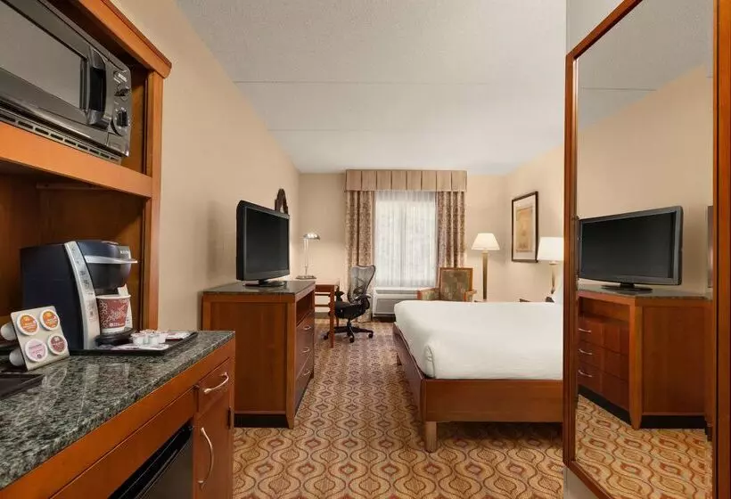 فندق Hilton Garden Inn Solomons