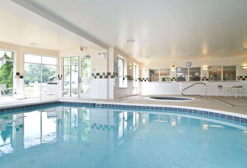 ホテル Hilton Garden Inn Wooster