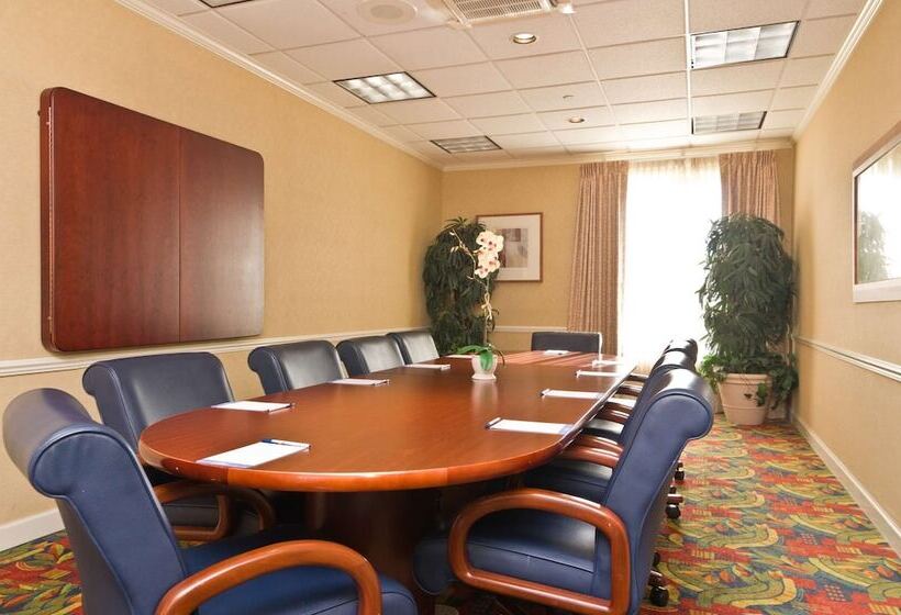 ホテル Hilton Garden Inn Wooster