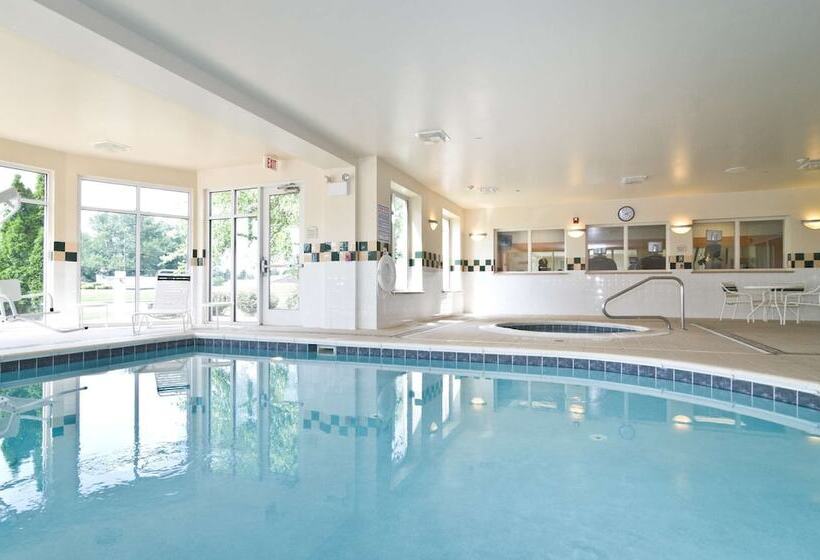 ホテル Hilton Garden Inn Wooster